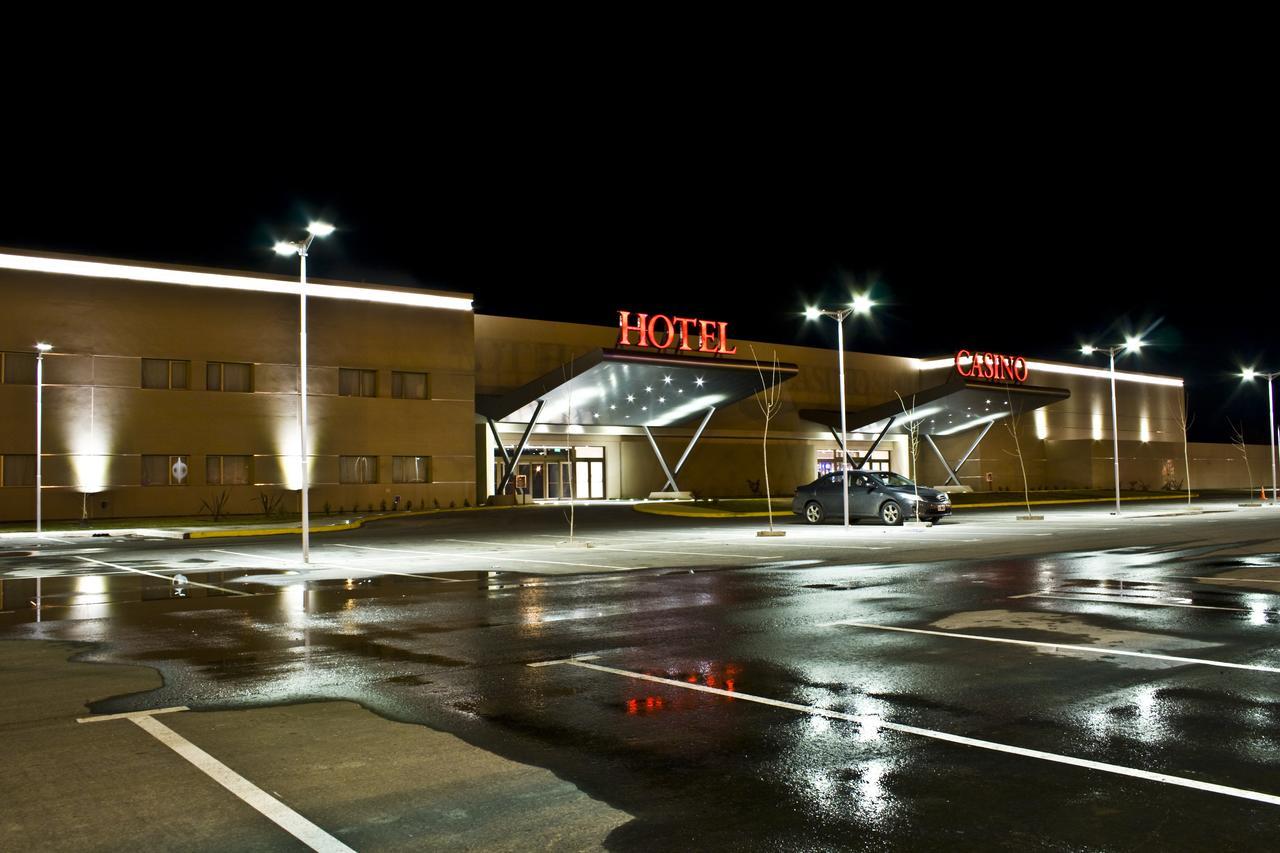 Hotel Y Casino Del Rio - Хенераль-Рока Екстер'єр фото